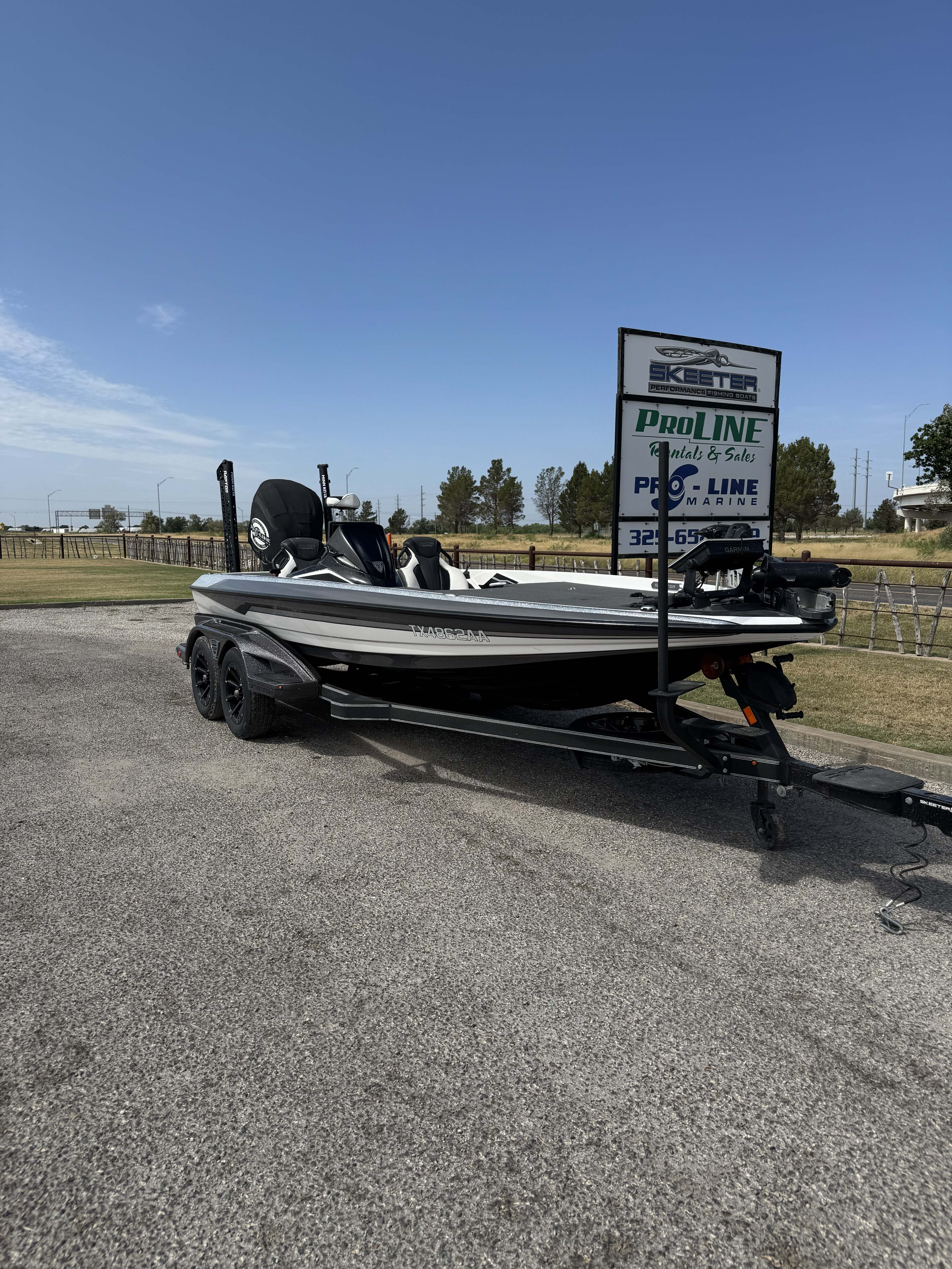 DEMO 2025 Skeeter FXR20L